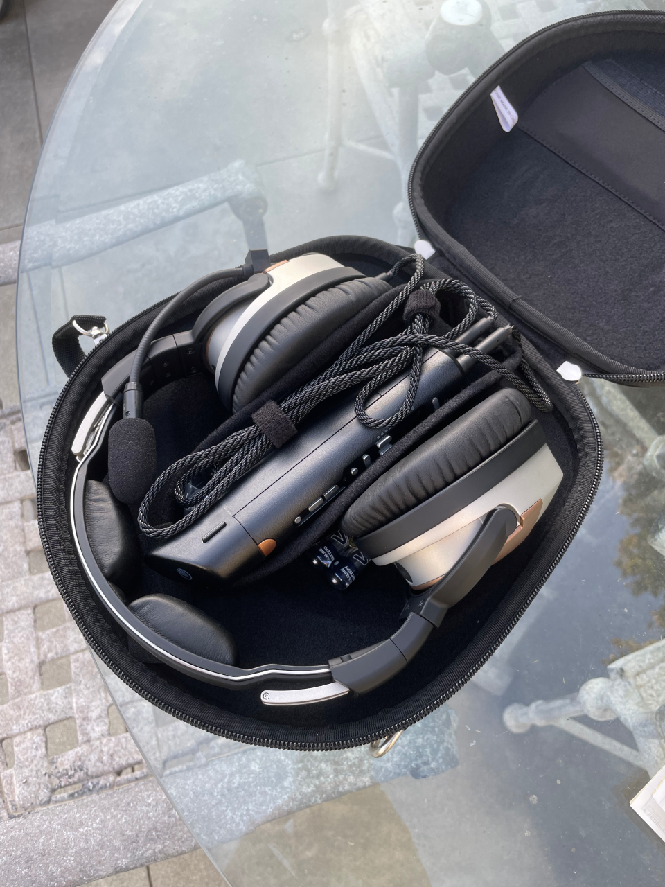 Headphones Rene Zelwinger